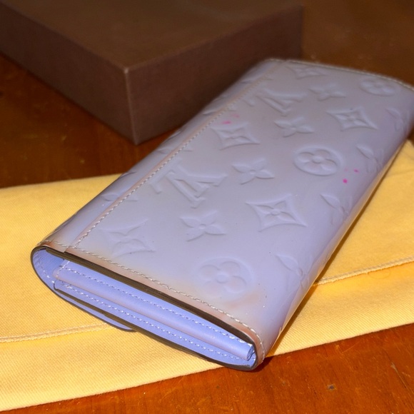 Louis Vuitton Monogram Vernis Patent Leather Sarah Wallet - Picture 7 of 7